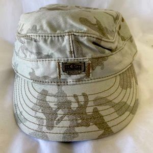 COPY - Diesel New Army Fatigue Berretto off off white camouflage fitted cap.